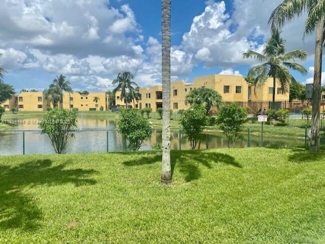 Photo - 550 NW 114th Ave