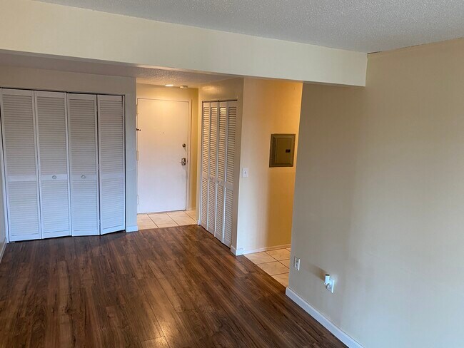 Photo - 5 Nabby Rd Unidad a-53