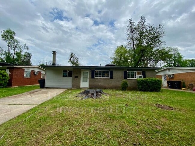 Building Photo - 5319 Carnation St