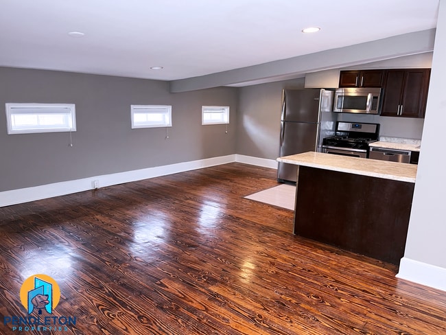 Photo - 521 E 13th St Unit 4