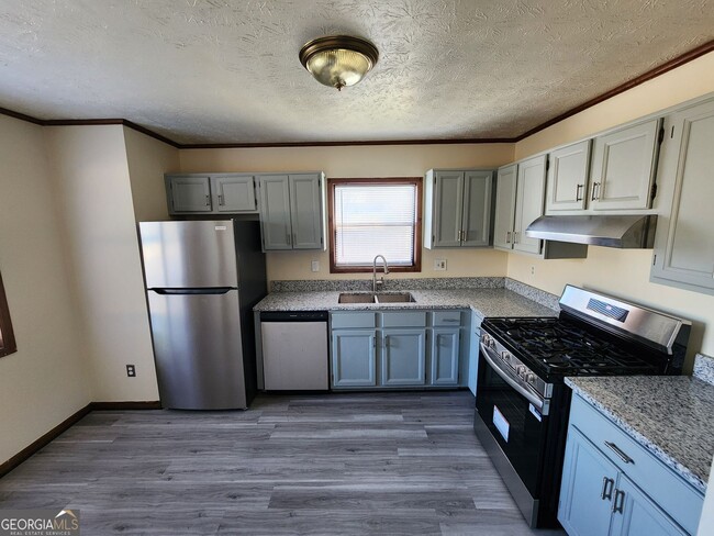 Photo - 5282 Station Cir