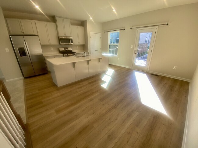 Photo - 1014 Trestle Dr