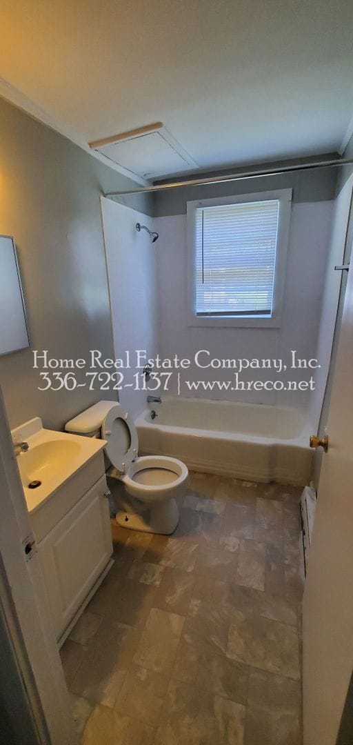 Photo - 834 Gray Ave NE Unit 834