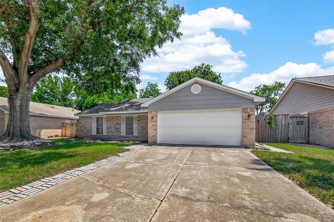 Photo - 24006 Lone Elm Dr