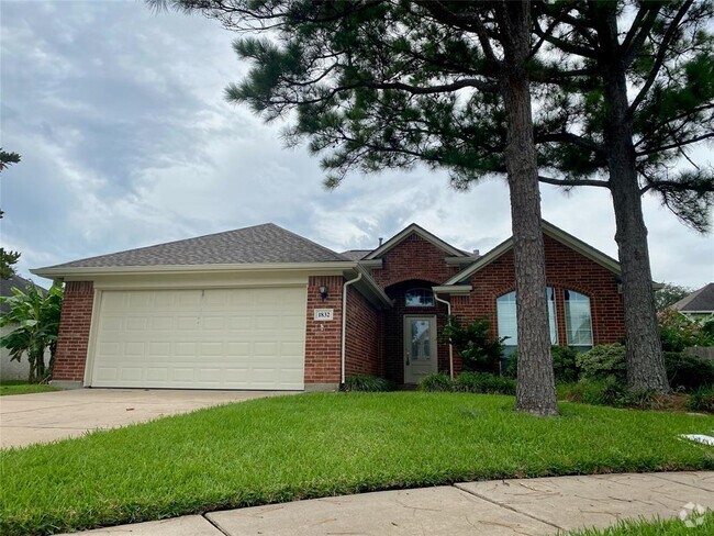 Building Photo - 1832 Branch Hill Dr Rental