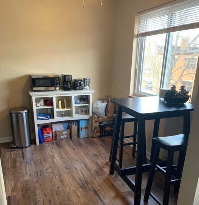 Photo - 437 Claranna Avenue Unit #2