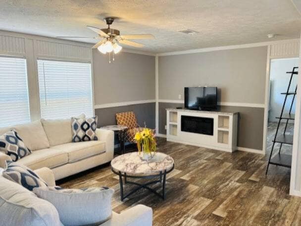 Photo - 527 Caroline St