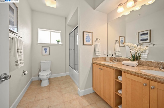 Photo - 1186 Walker Ave