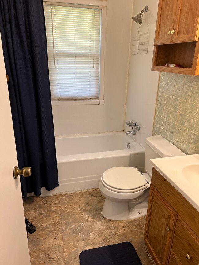 Photo - 27107 Seyburn Ave