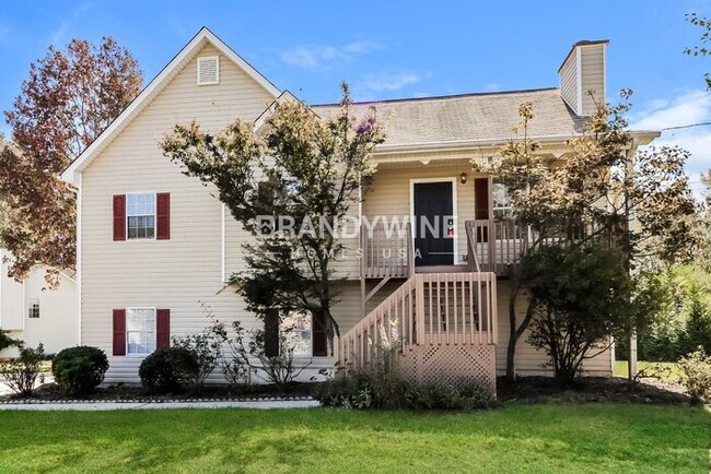 Building Photo - 155 Woodbridge Dr