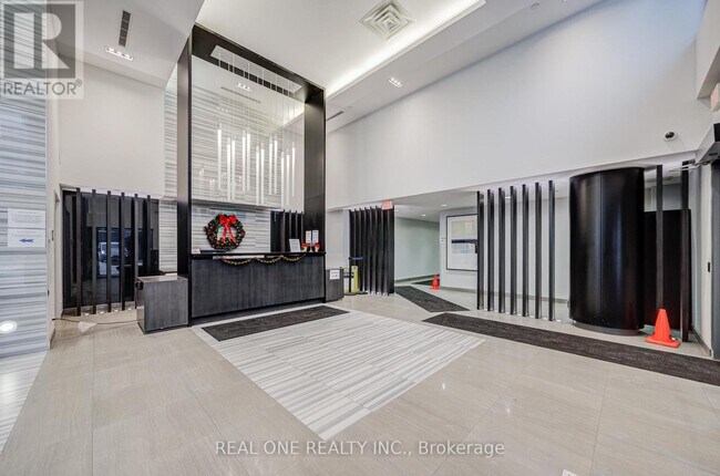 Photo - 55 Oneida Crescent Unité LPh08