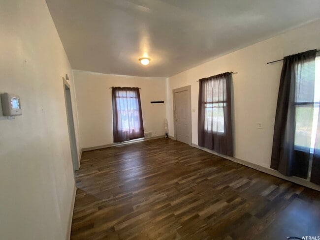 Photo - Spacious 4-Bedroom Rental with Basement and 4 Parking Spots in a Tranquil Neighborhood
