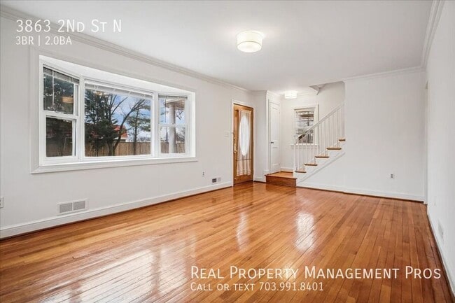 Photo - 3863 2nd St N