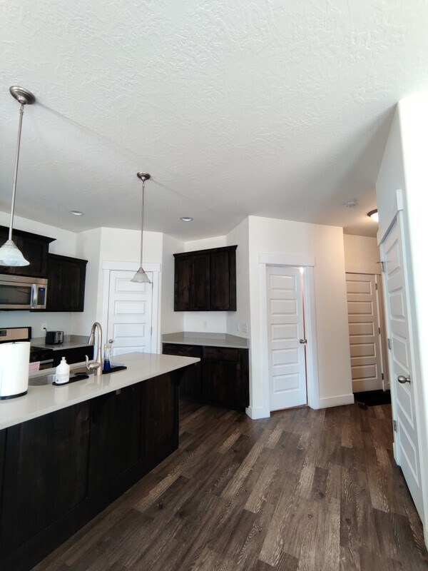 Photo - 956 S 2040 W