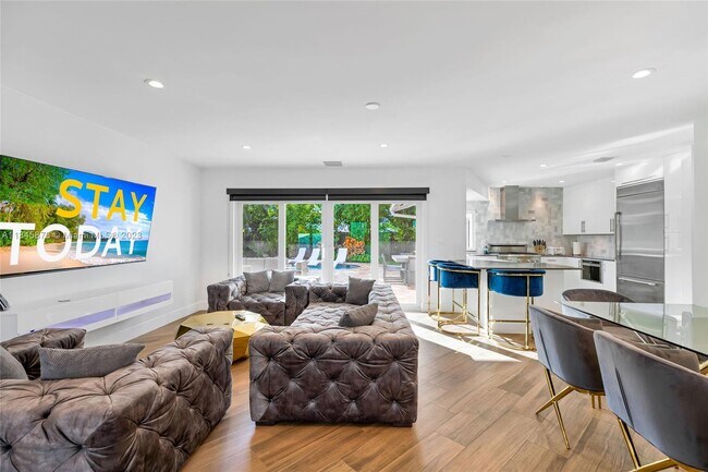 Photo - 5131 NE 26th Ave