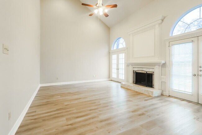Photo - 3407 El James Dr
