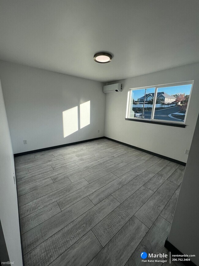 Photo - 1 br, 1 bath Condo - 10118 N Milbrath Ln