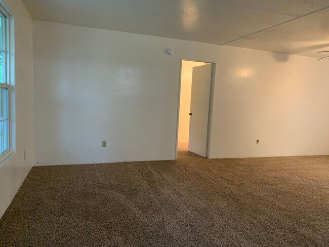 Photo - bowman18775 Unit 18775 Bowman Road, house B