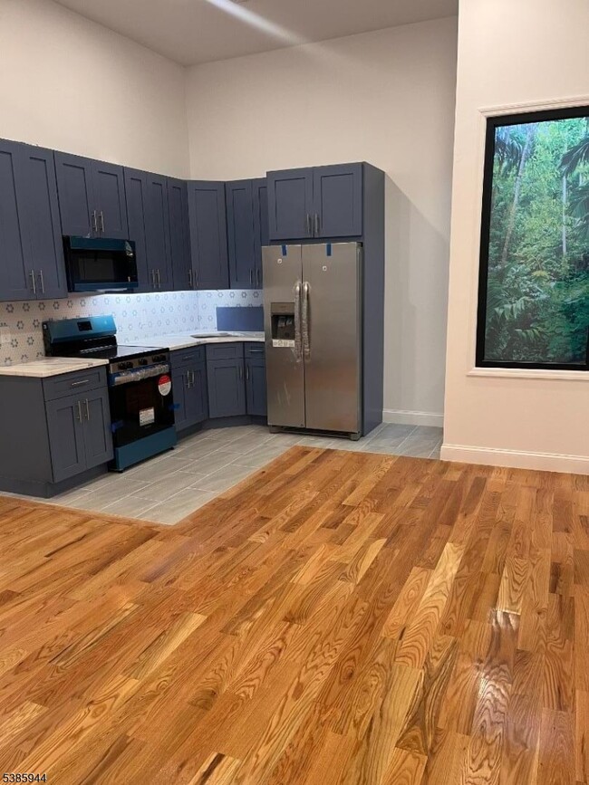 189 Main St Unit 2A