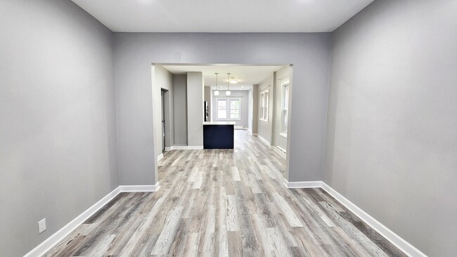 Photo - 4045 N Moody Ave