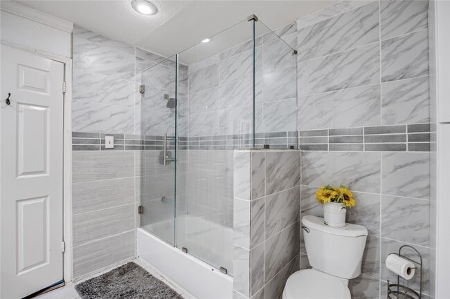 Photo - 2574 Marilee Ln Unidad 2