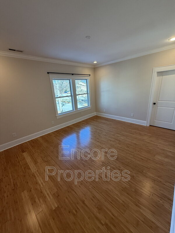 Photo - 1002 Monmouth Ave Unit A