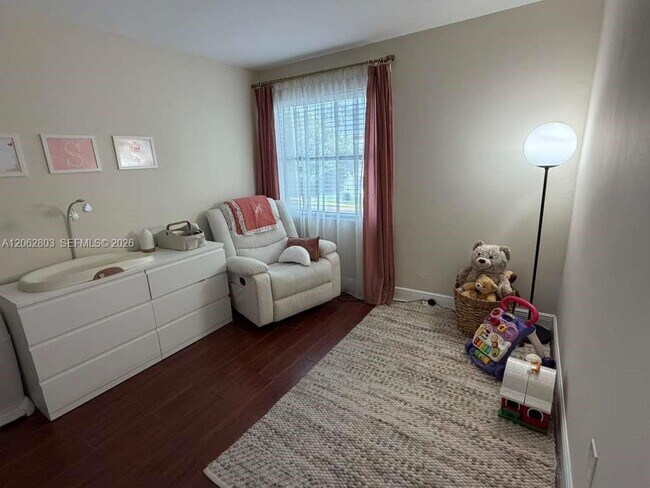 Photo - 9417 Fontainebleau Blvd Unidad 212-27