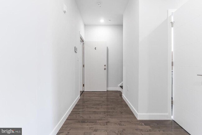 Building Photo - 1945 N 7th St Unit 3 Rental