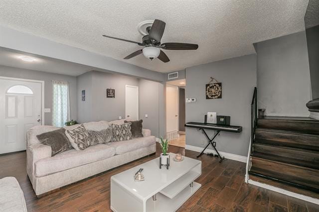 Photo - 4535 Alamosa St