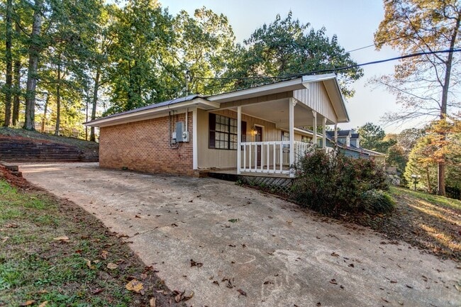 Photo - Great 3 Bed 2 Bath House for Rent/ Trussvi...