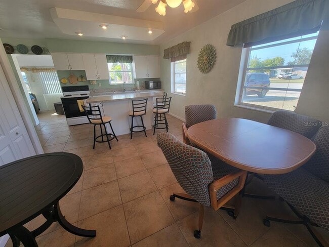 Photo - 8385 Aero Ave