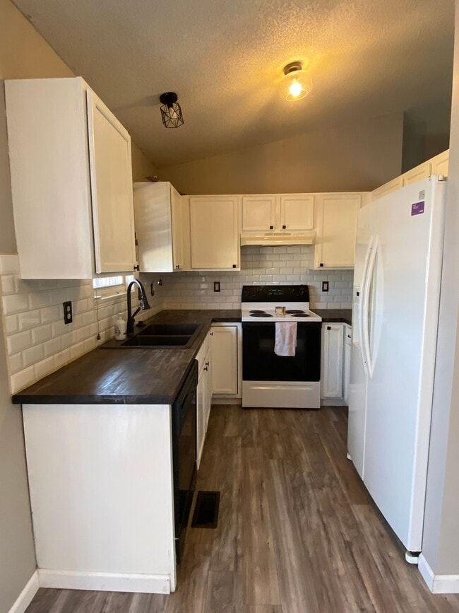 Photo - 10802 W Carr Ave