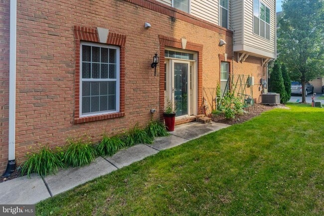 Photo - 22551 Cambridgeport Square Townhome