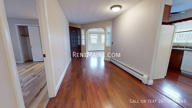 Photo - 198 Main Rd N Unit B