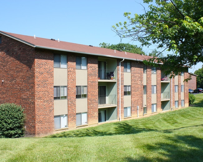 Sharondale Woods Apartments - Sharondale Woods Apartments