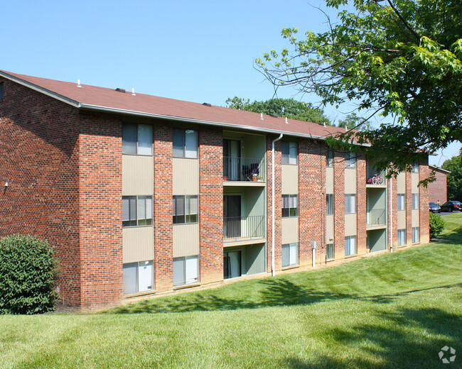 Sharondale Woods Apartments - Sharondale Woods Apartments