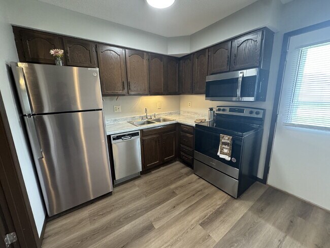Photo - Simply the Best — Freshly Remodeled in the Chatham School District Unit Apt B