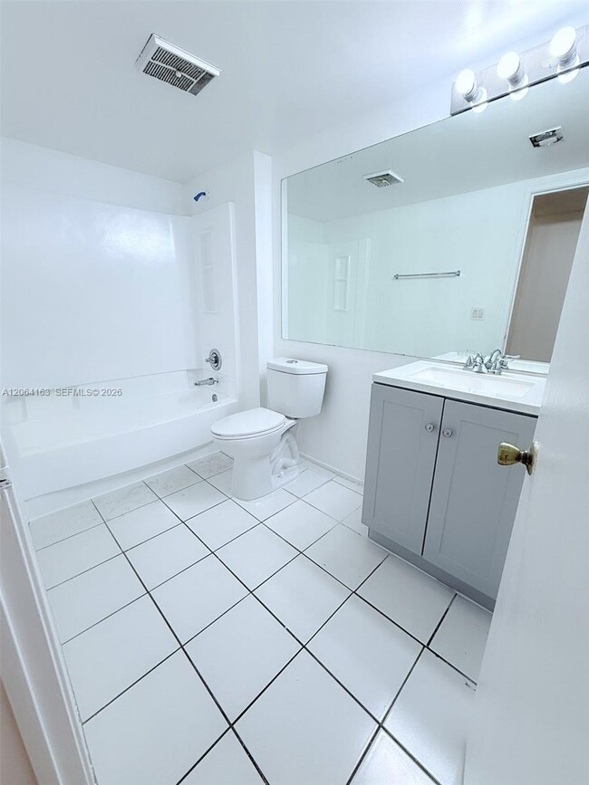 Photo - 3212 Coral Lake Ln Unit 3212