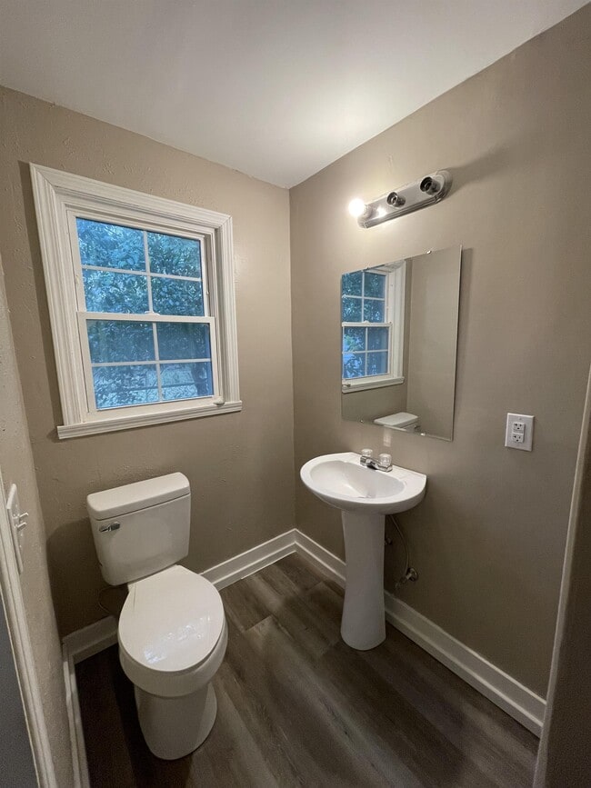 815 N Commander St Rental For Rent in Florence, SC