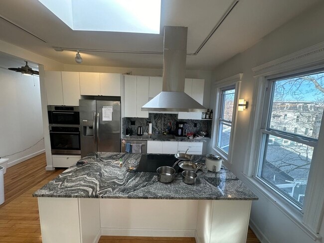 Photo - HOT CAMBRIDGE LISTING!!!!!