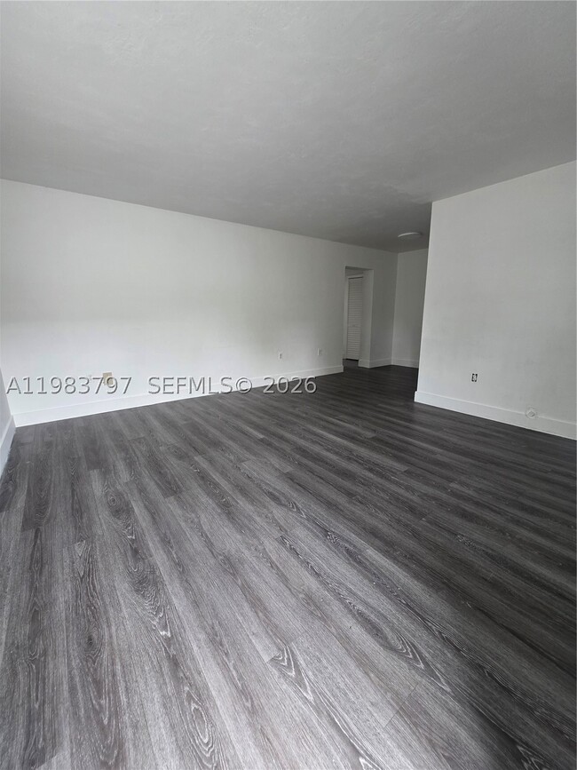 53 Esplanade B Espl Unit B