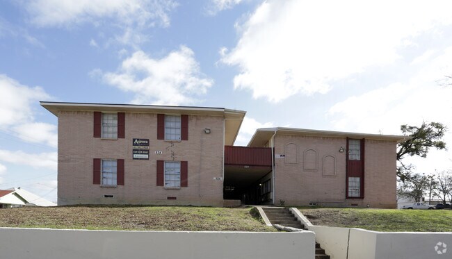 Photo - Town Lake Apartments
