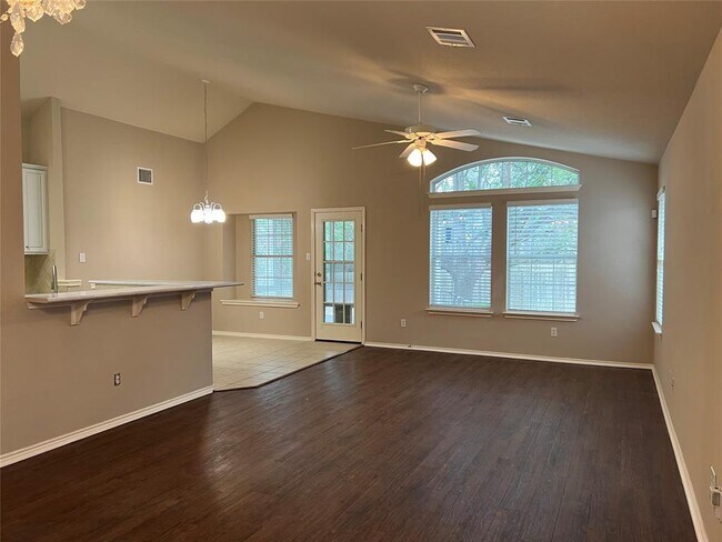 Photo - 10237 Beard Ave