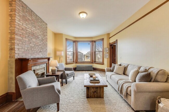 Photo - 3351 S Union Ave