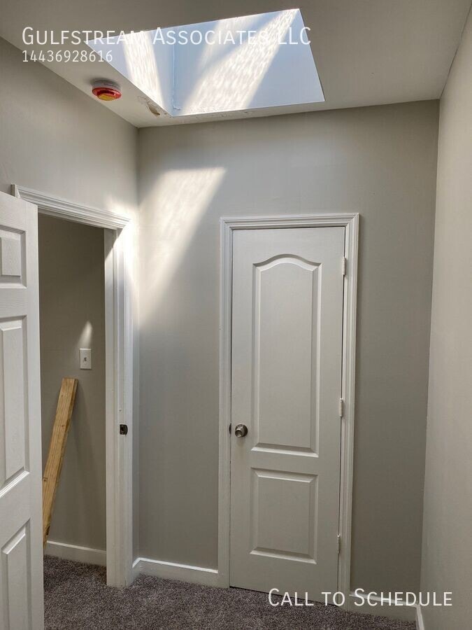 Photo - 521 N Curley St