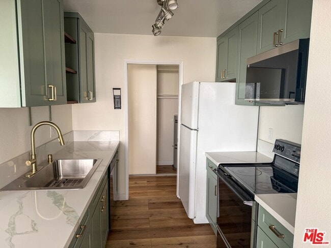 Photo - 8740 Tuscany Ave