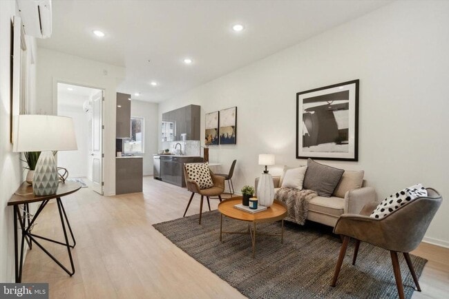 Building Photo - 225 N 12th St Unit 304 Rental