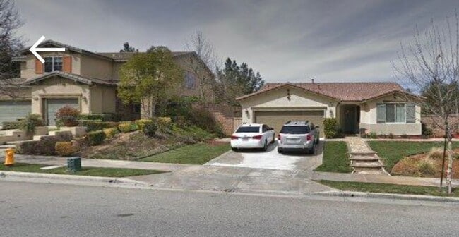Photo - 34199 Camelina St
