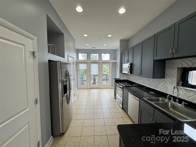 Photo - 559 New Bern Station Ct