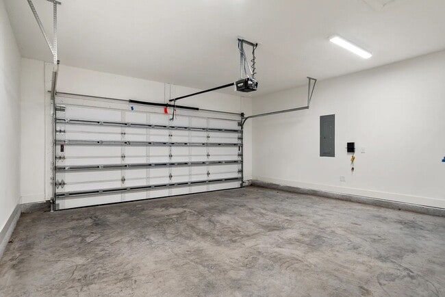 Photo - Breakfest Point 3 Bedroom 2 bath